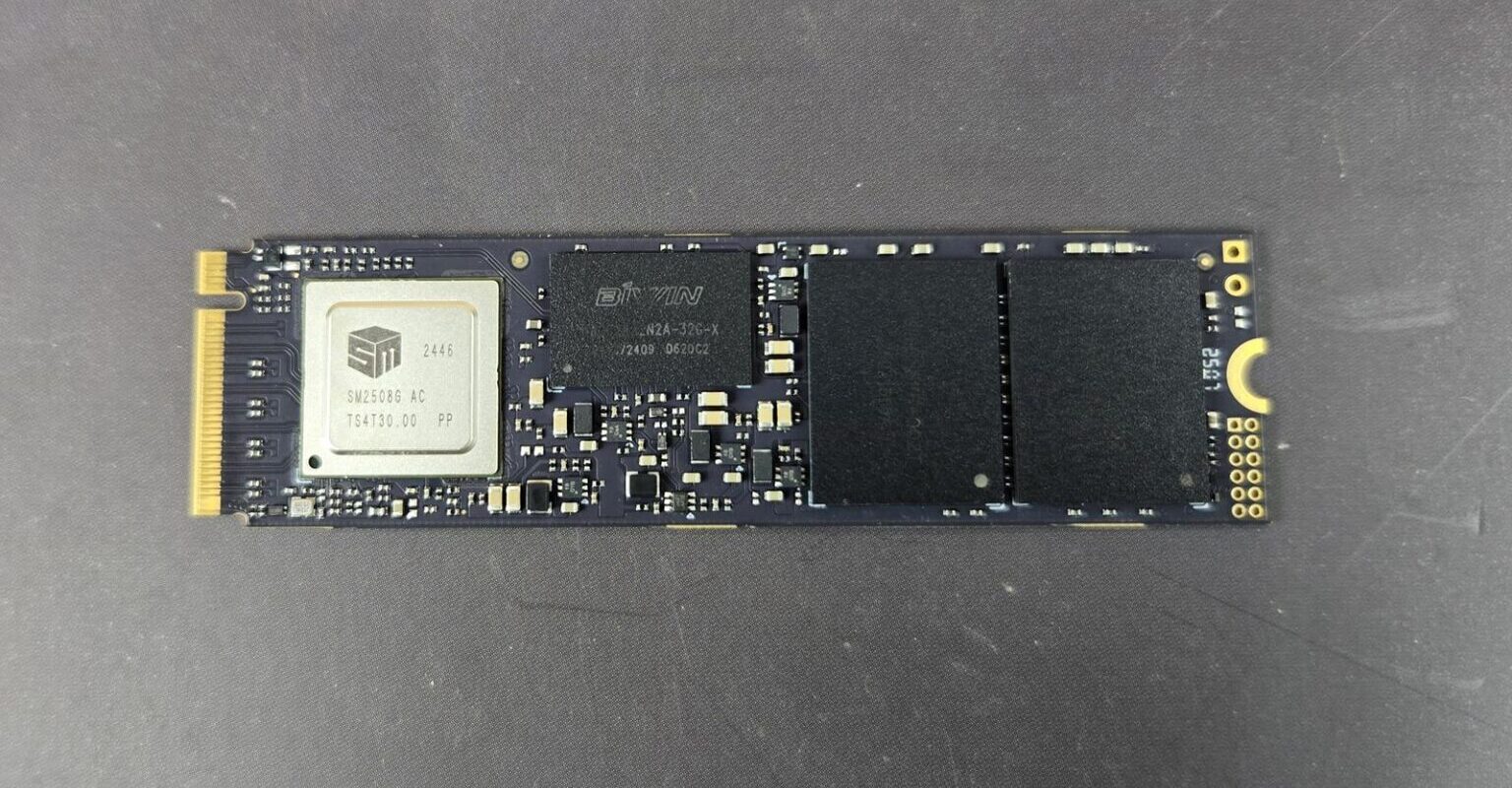 Đánh giá chi tiết về Biwin X570 Pro 4TB NVMe SSD - Hiệu năng, độ bền và giá trị! 33 Biwin X570 Pro 4TB NVMe SSD 17 e1751817220549