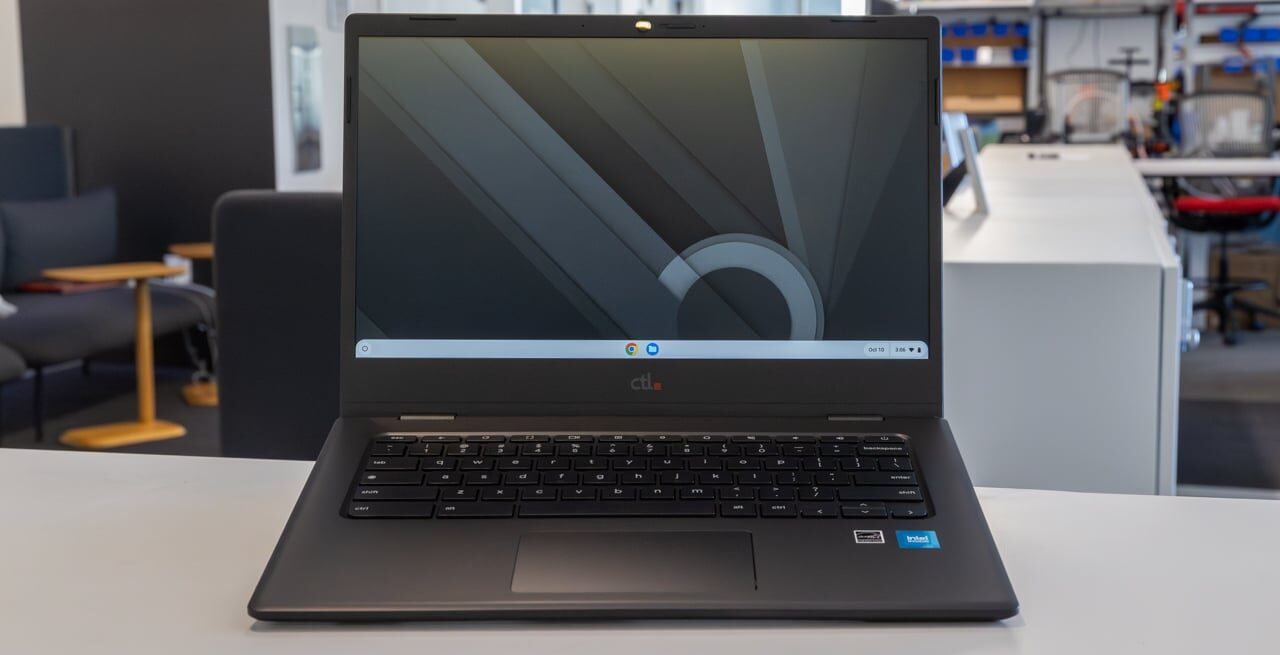 Đánh giá laptop CTL Chromebook PX141EXT: Bền bỉ, pin trâu, đáng giá cho khối doanh nghiệp 15 CTL Chromebook PX141EXT 2 e1753422307169