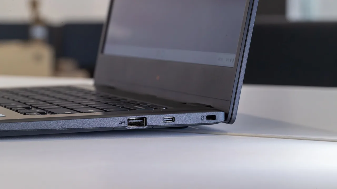Đánh giá laptop CTL Chromebook PX141EXT: Bền bỉ, pin trâu, đáng giá cho khối doanh nghiệp 13 CTL Chromebook PX141EXT 3