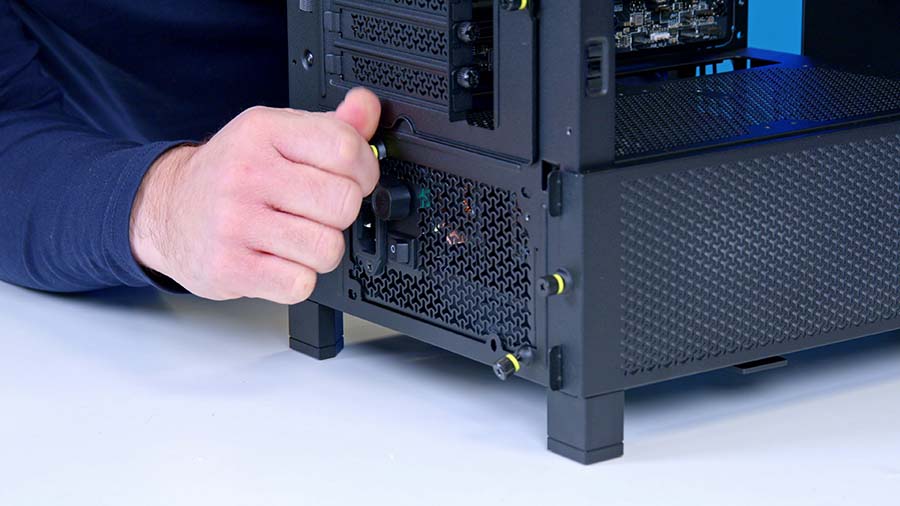 Corsair FRAME 4000D 17