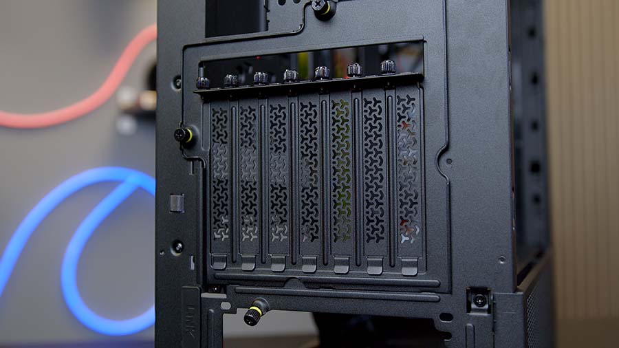 Corsair FRAME 4000D 18