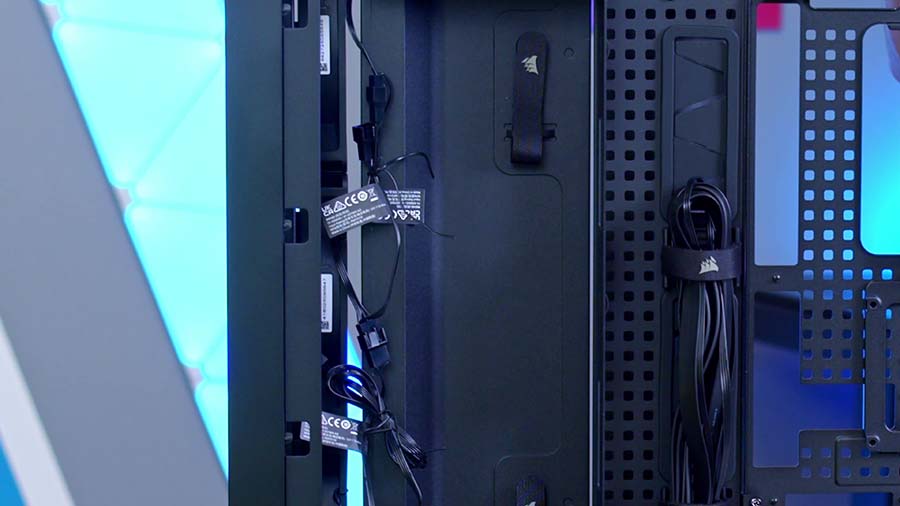 Corsair FRAME 5000D Case 11