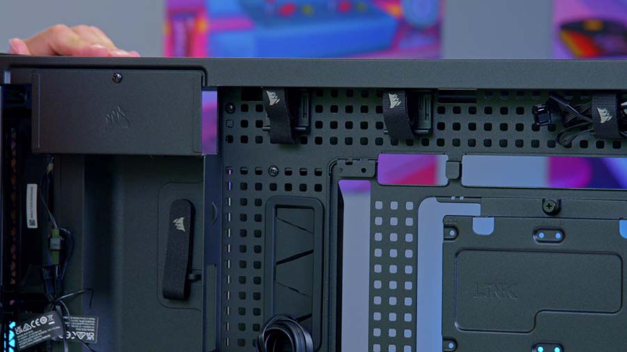 Corsair FRAME 5000D Case 5