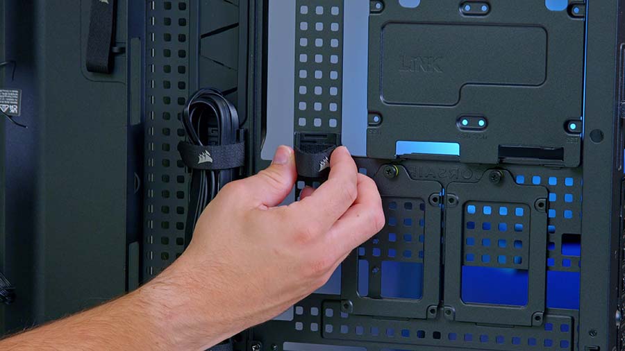 Corsair FRAME 5000D Case 9