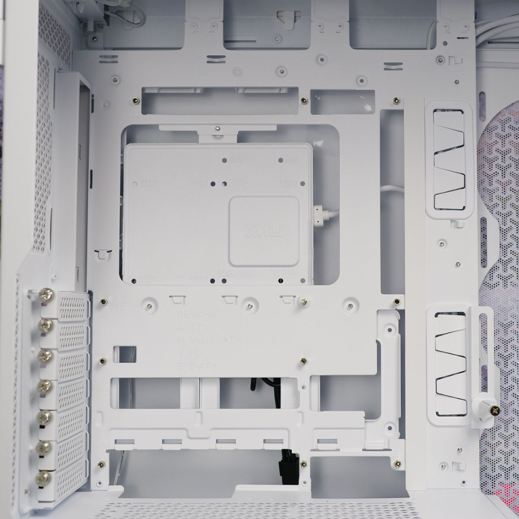 Đánh giá Corsair iCUE LINK 5000T LX RGB 2025 - Hiện đại hơn, đơn giản hơn và giá cả phải chăng hơn 69 Corsair iCUE LINK 5000T LX RGB 10