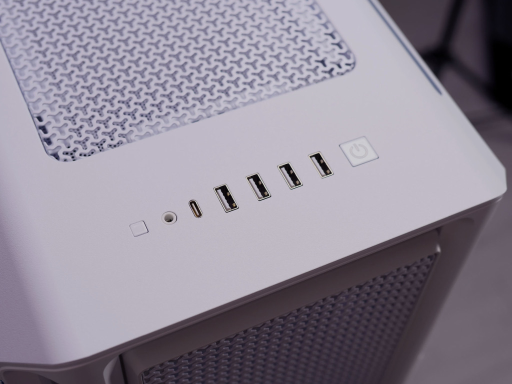 Đánh giá Corsair iCUE LINK 5000T LX RGB 2025 - Hiện đại hơn, đơn giản hơn và giá cả phải chăng hơn 55 Corsair iCUE LINK 5000T LX RGB 24