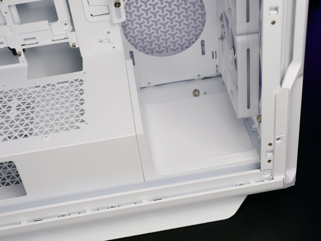 Đánh giá Corsair iCUE LINK 5000T LX RGB 2025 - Hiện đại hơn, đơn giản hơn và giá cả phải chăng hơn 72 Corsair iCUE LINK 5000T LX RGB 7