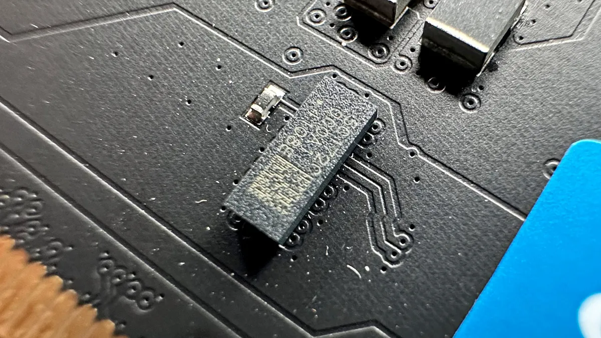 Đánh giá Crucial DDR5-6400 CUDIMM 128GB: Hiệu năng ổn định, dung lượng vượt trội cho năm 2025 18 Crucial DDR5 6400 CUDIMM 128GB 2