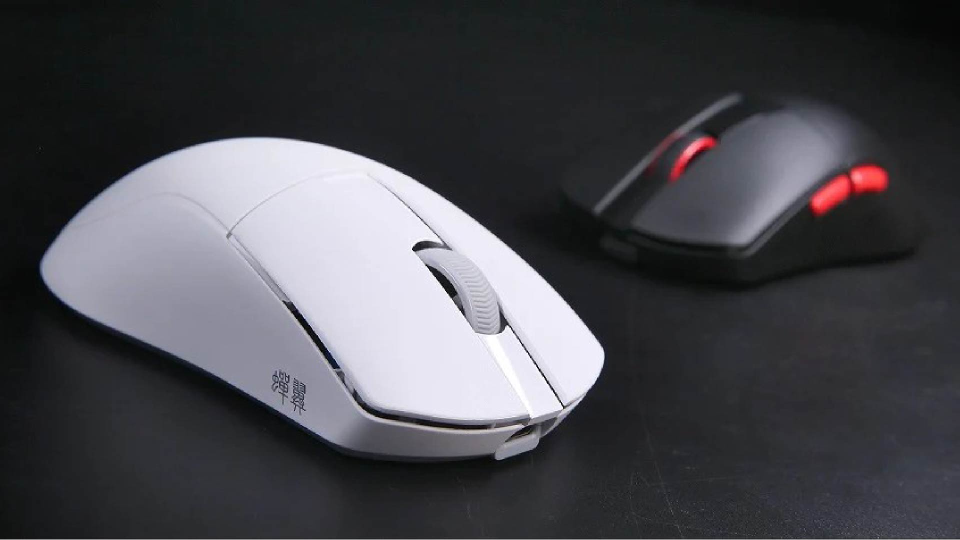 Đánh giá Dareu A950 Wing: Chuột Gaming siêu nhẹ 35g, hiệu suất 8K vô địch 1 Dareu A950 Wing 01