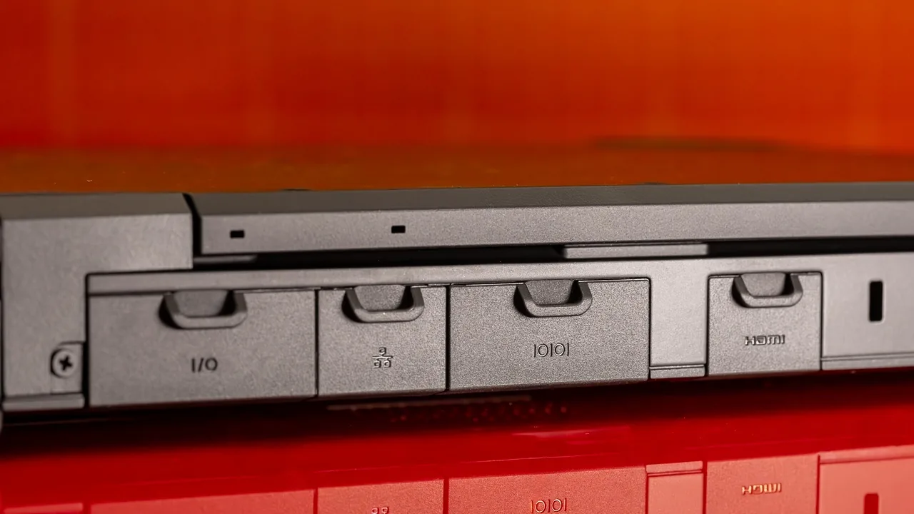 Đánh giá Dell Pro Rugged 14: Laptop siêu bền bỉ, sẵn sàng thách thức mọi môi trường khắc nghiệt 28 Dell Pro Rugged 14 4