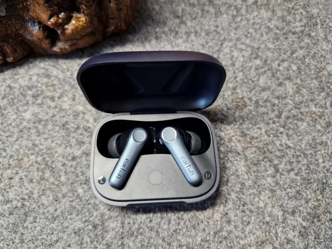 Đánh giá chi tiết EarFun Air Pro 4: Mẫu tai nghe chống ồn chủ động (ANC) đáng sở hữu. 29 EarFun Air Pro 4 11