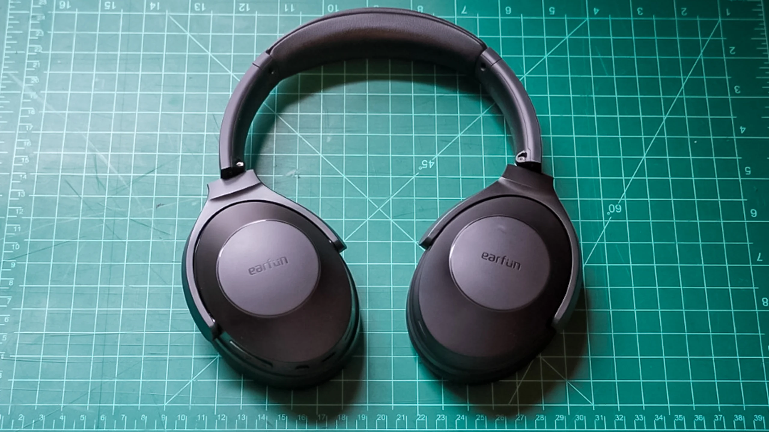 Đánh giá EarFun Wave Life: Tai nghe có âm trầm mạnh mẽ mà giá cả phải chăng 15 EarFun Wave Life 6