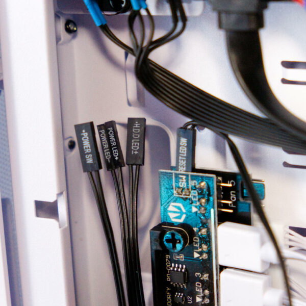 Đánh giá Endorfy Arx 700 ARGB: Thùng máy tầm trung với luồng khí mạnh mẽ và ánh sáng RGB nổi bật 29 Endorfy Arx 700 ARGB 11