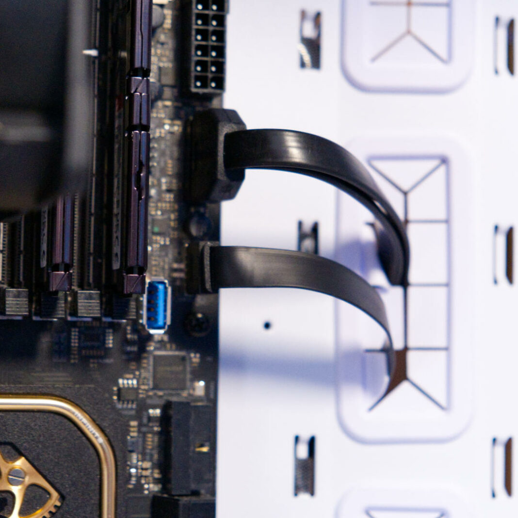 Đánh giá Endorfy Arx 700 ARGB: Thùng máy tầm trung với luồng khí mạnh mẽ và ánh sáng RGB nổi bật 24 Endorfy Arx 700 ARGB 7