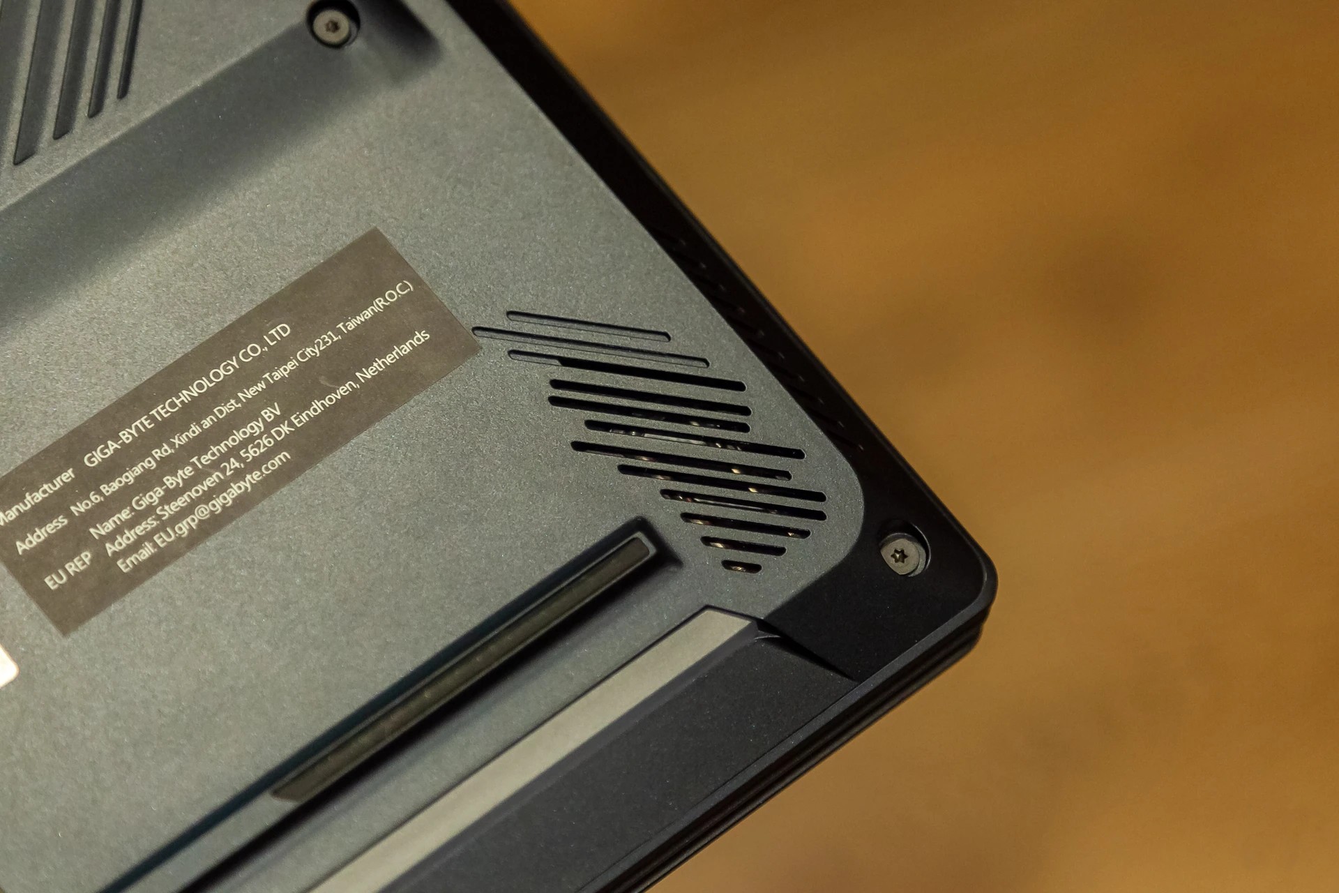 Đánh giá laptop gaming GIGABYTE AORUS Master 16: Mạnh mẽ, mượt mà, màn hình siêu nét! 74 GIGABYTE AORUS Master 16 20