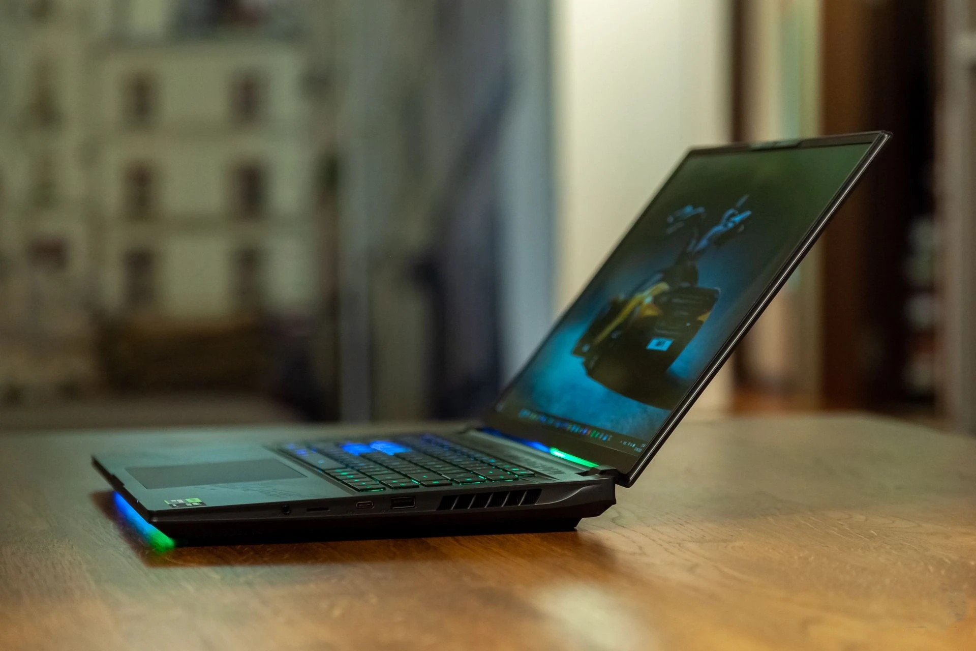 Đánh giá laptop gaming GIGABYTE AORUS Master 16: Mạnh mẽ, mượt mà, màn hình siêu nét! 61 GIGABYTE AORUS Master 16 33