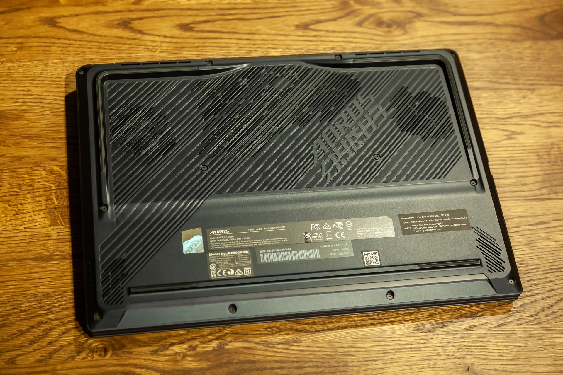 Đánh giá laptop gaming GIGABYTE AORUS Master 16: Mạnh mẽ, mượt mà, màn hình siêu nét! 58 GIGABYTE AORUS Master 16 36