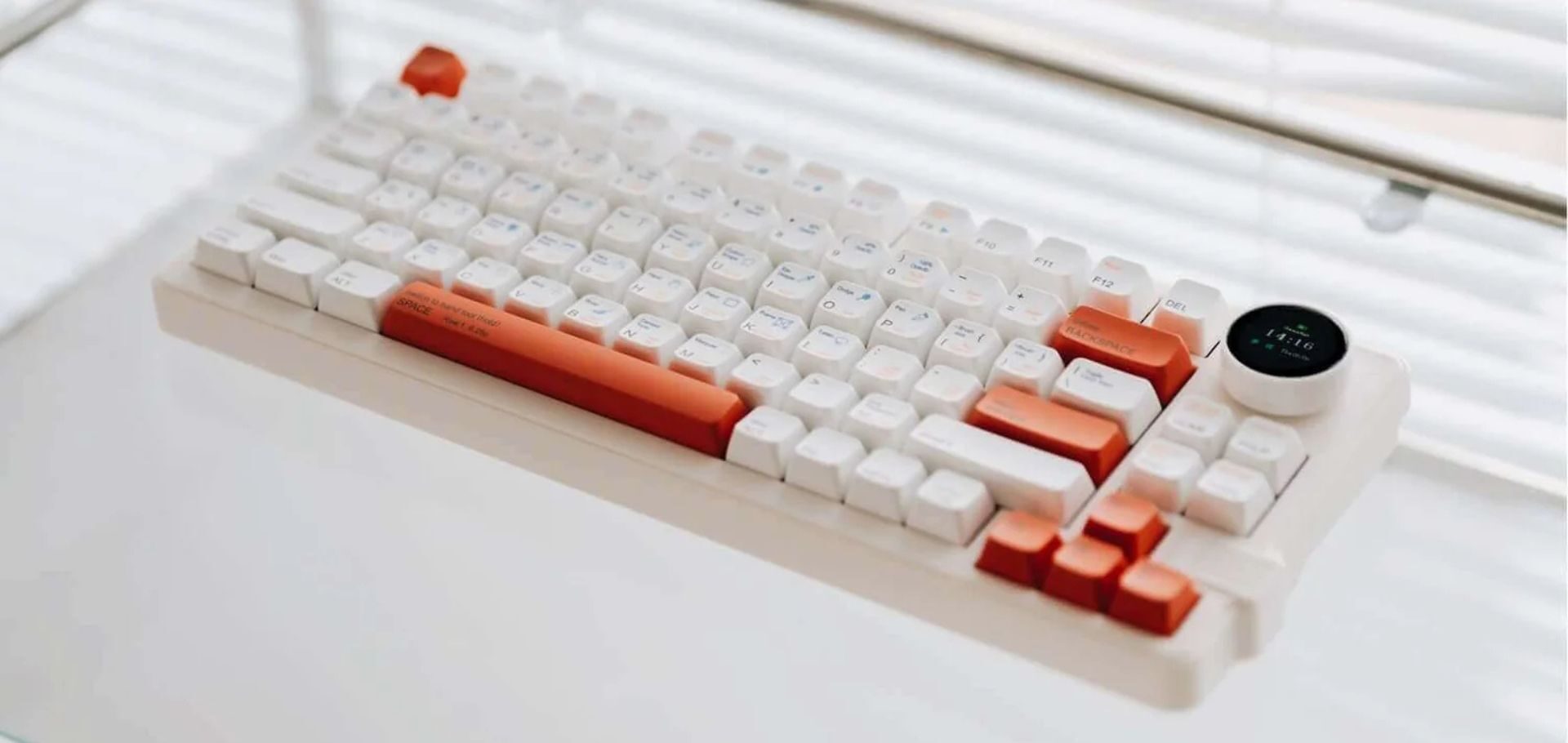 Đánh giá bàn phím Gamakay LK75 75% - Sự lựa chọn hàng đầu cho game thủ và lập trình viên chuyên nghiệp 27 Gamakay LK75 75 2 e1753957865485