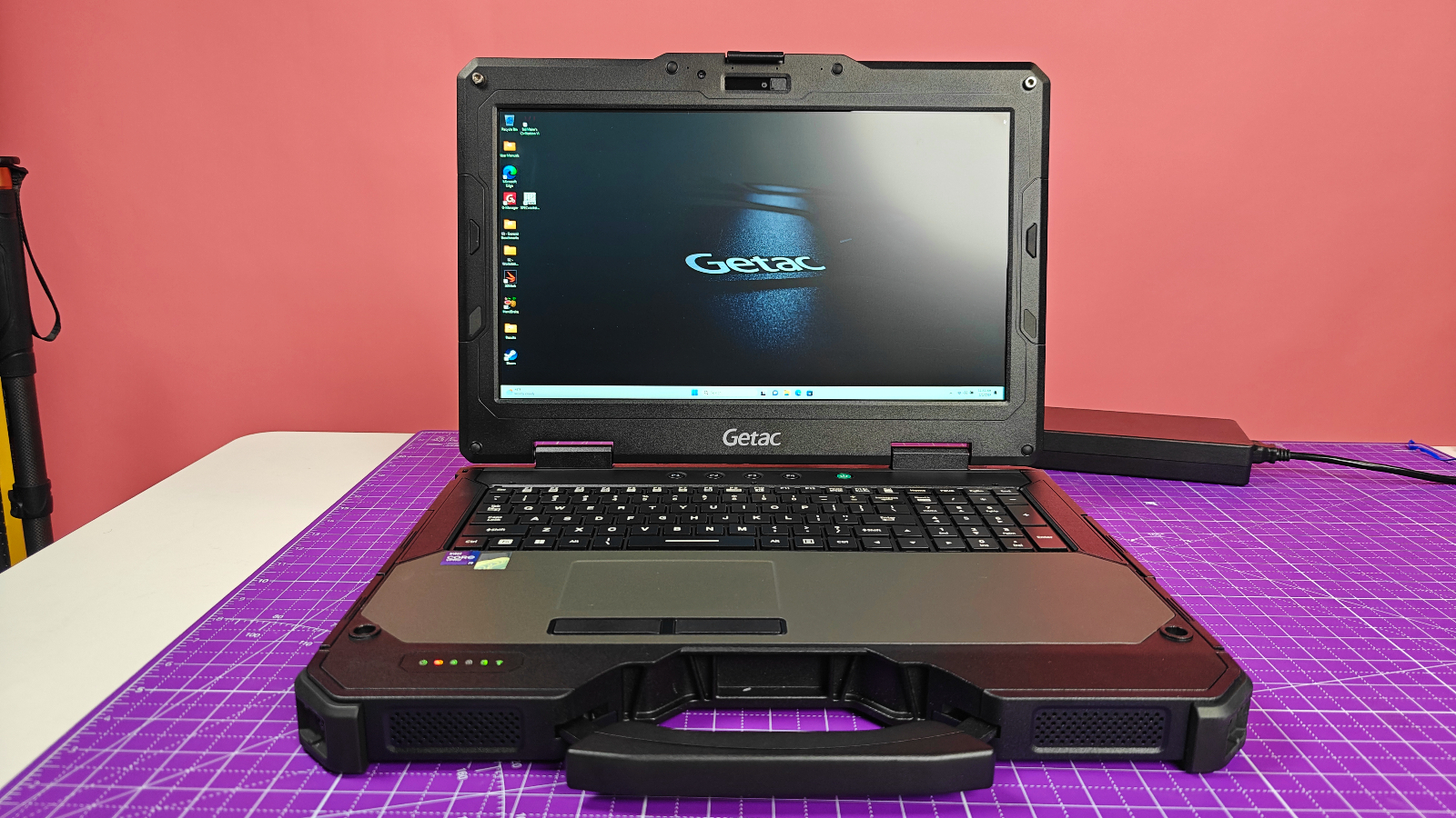 Top những chiếc laptop siêu bền tốt nhất năm 2025: Sức mạnh vượt trội cho mọi môi trường khắc nghiệt 19 Getac X600