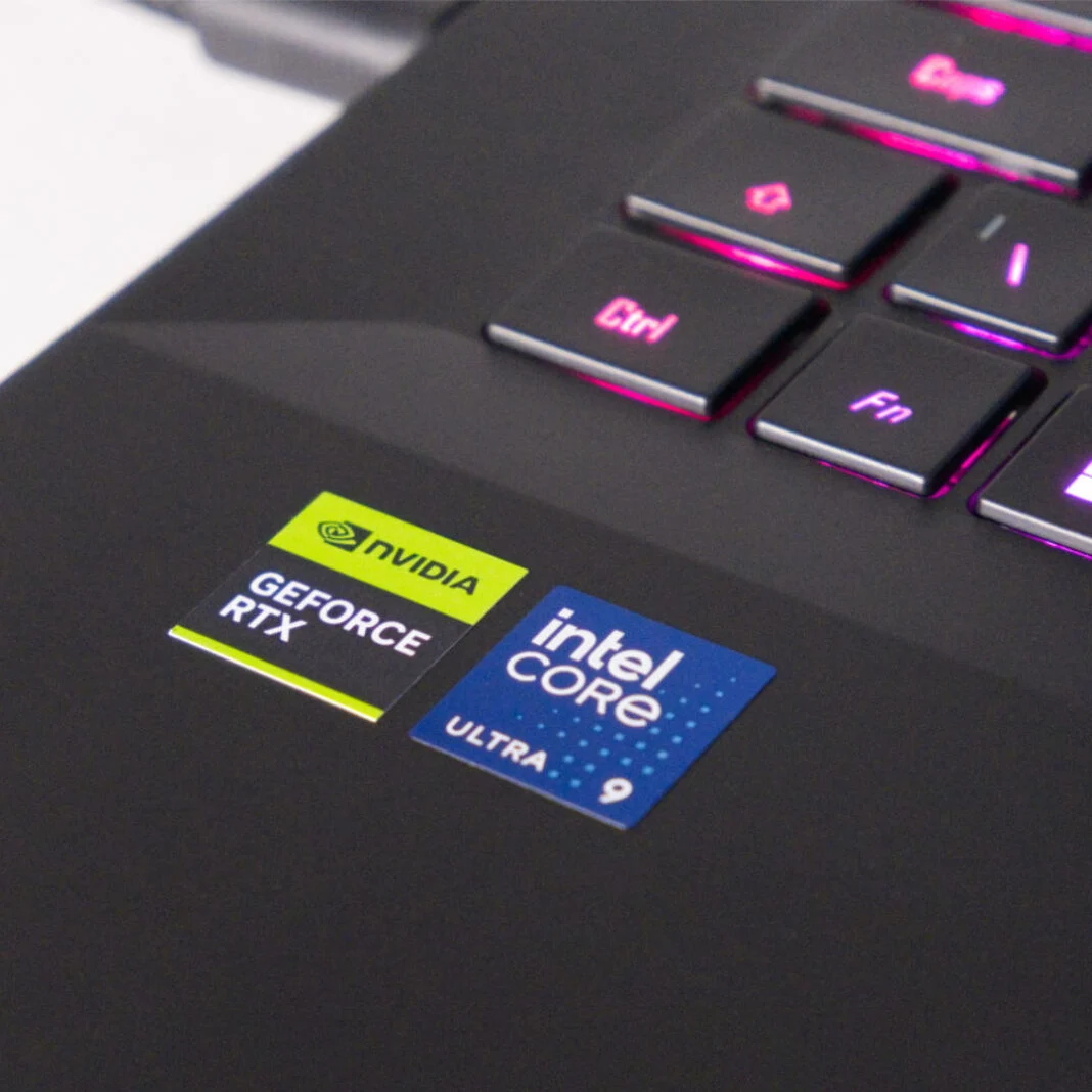 Đánh giá Gigabyte Aorus Master 18: Sức mạnh RTX 5090 bùng nổ trong cỗ máy di động đỉnh cao 21 Gigabyte Aorus Master 18 8