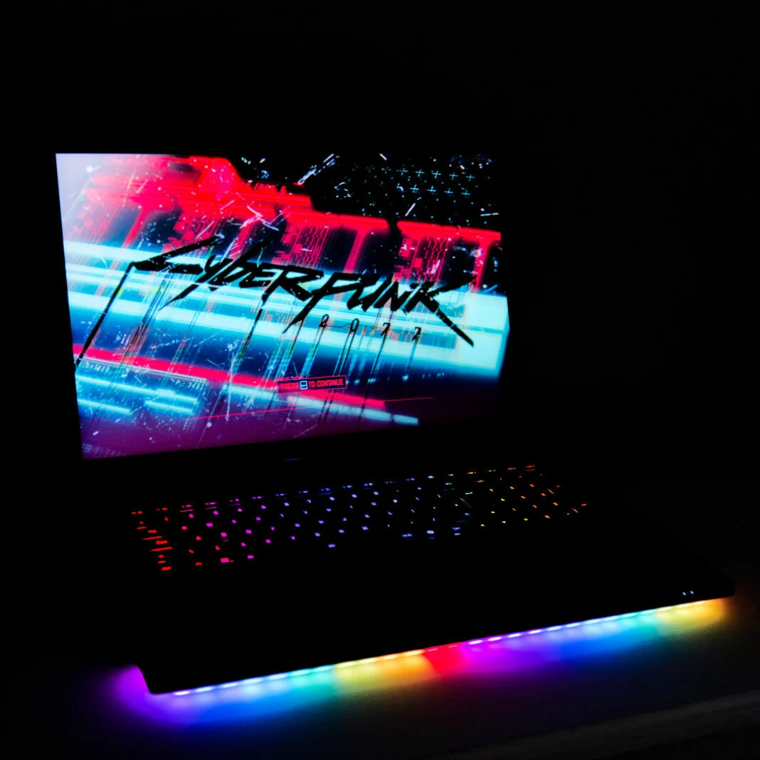 Đánh giá Gigabyte Aorus Master 18: Sức mạnh RTX 5090 bùng nổ trong cỗ máy di động đỉnh cao 22 Gigabyte Aorus Master 18 9