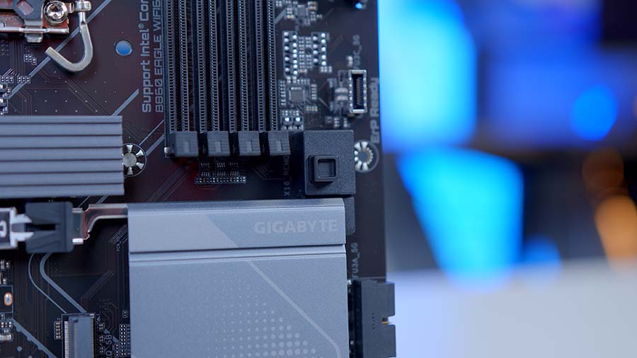 Gigabyte B860 EAGLE WiFi6E 19