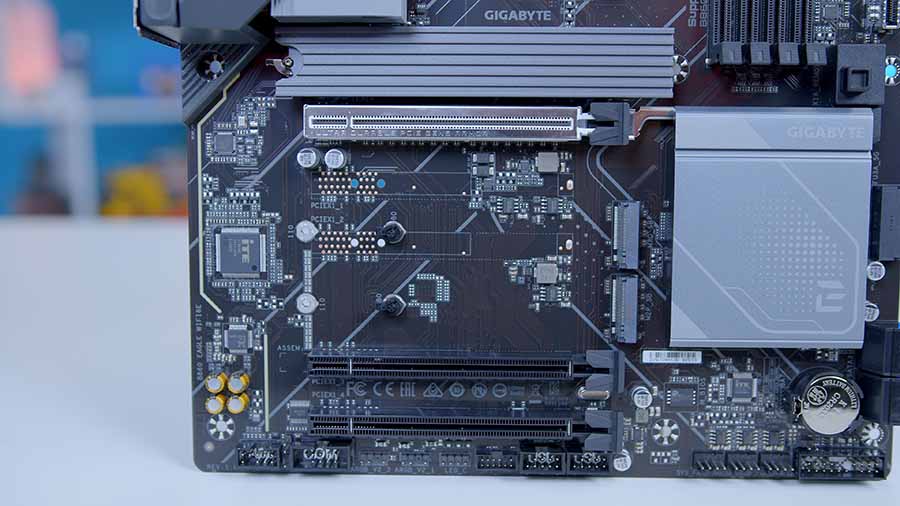 Gigabyte B860 EAGLE WiFi6E 6