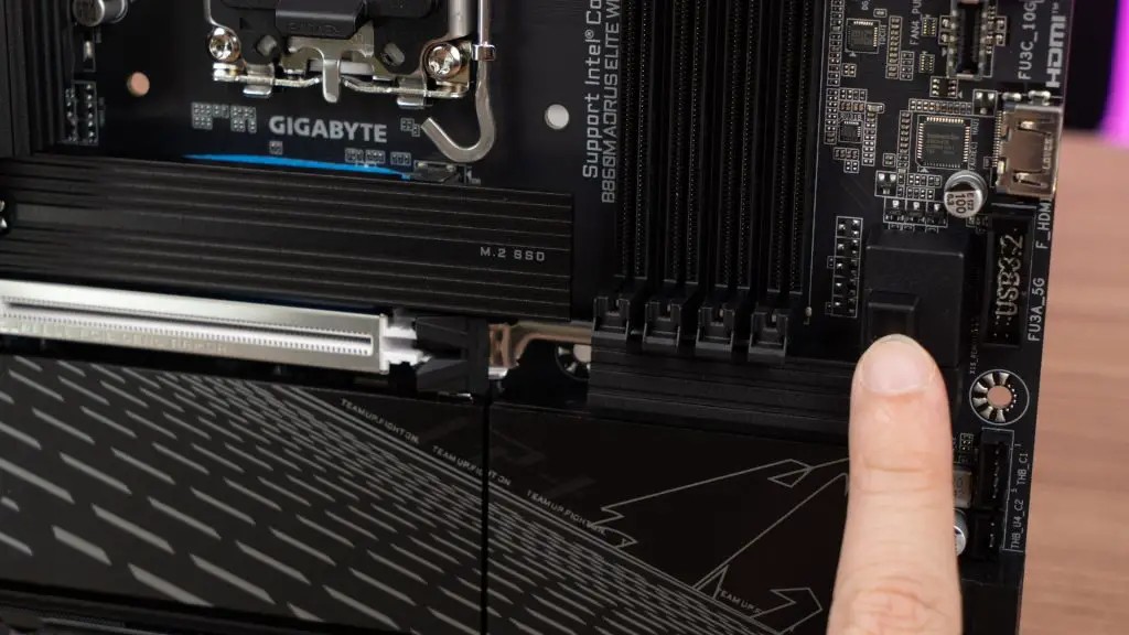 Đánh giá bo mạch chủ Gigabyte B860M AORUS Elite WiFi6E - Kết nối tốc độ, ổn định và hơn thế nữa. 26 Gigabyte B860M AORUS Elite WiFi6E 7