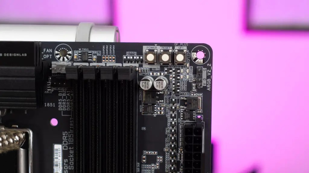 Đánh giá bo mạch chủ Gigabyte B860M AORUS Elite WiFi6E - Kết nối tốc độ, ổn định và hơn thế nữa. 25 Gigabyte B860M AORUS Elite WiFi6E 8