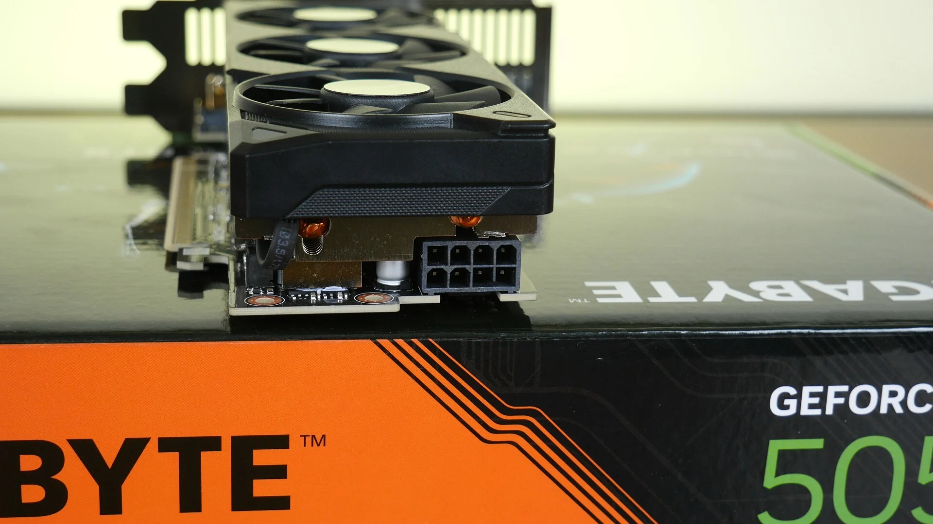 Đánh giá card đồ họa Gigabyte GeForce RTX 5050 OC Low Profile 8G – Sức mạnh nhỏ gọn cho PC SFF 37 Gigabyte GeForce RTX 5050 OC Low Profile 8G 20