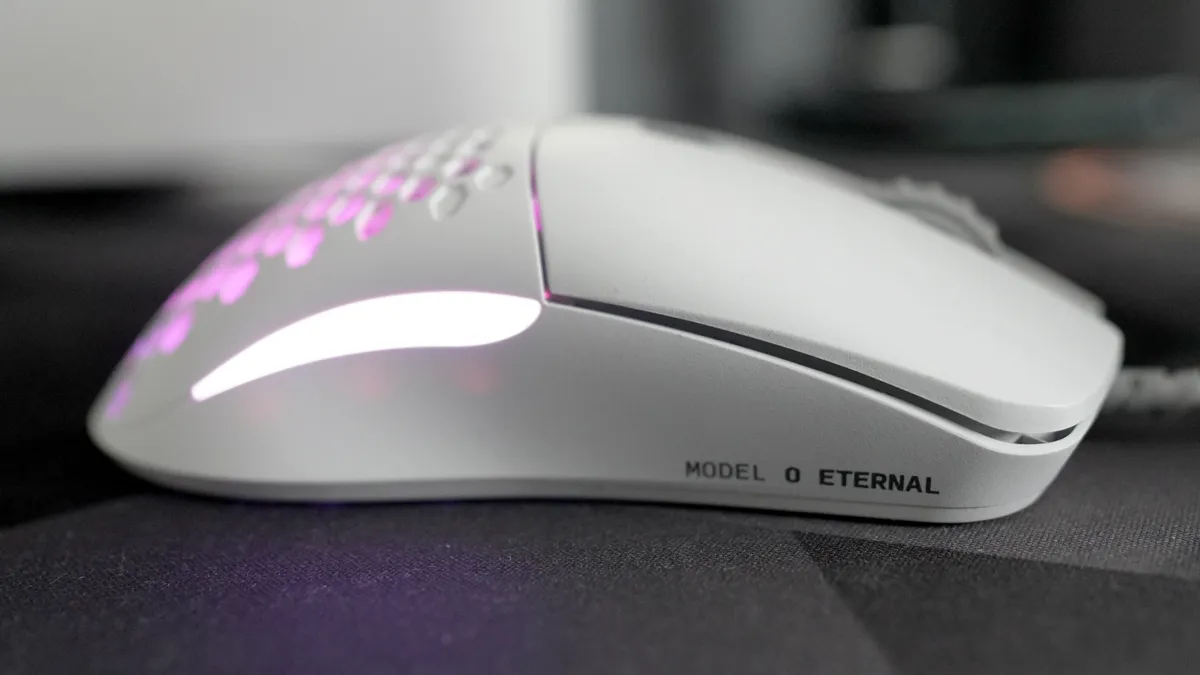 Đánh giá Glorious Model O Eternal: Chuột gaming giá rẻ nhưng chất lượng vượt trội 14 Glorious Model O Eternal 10