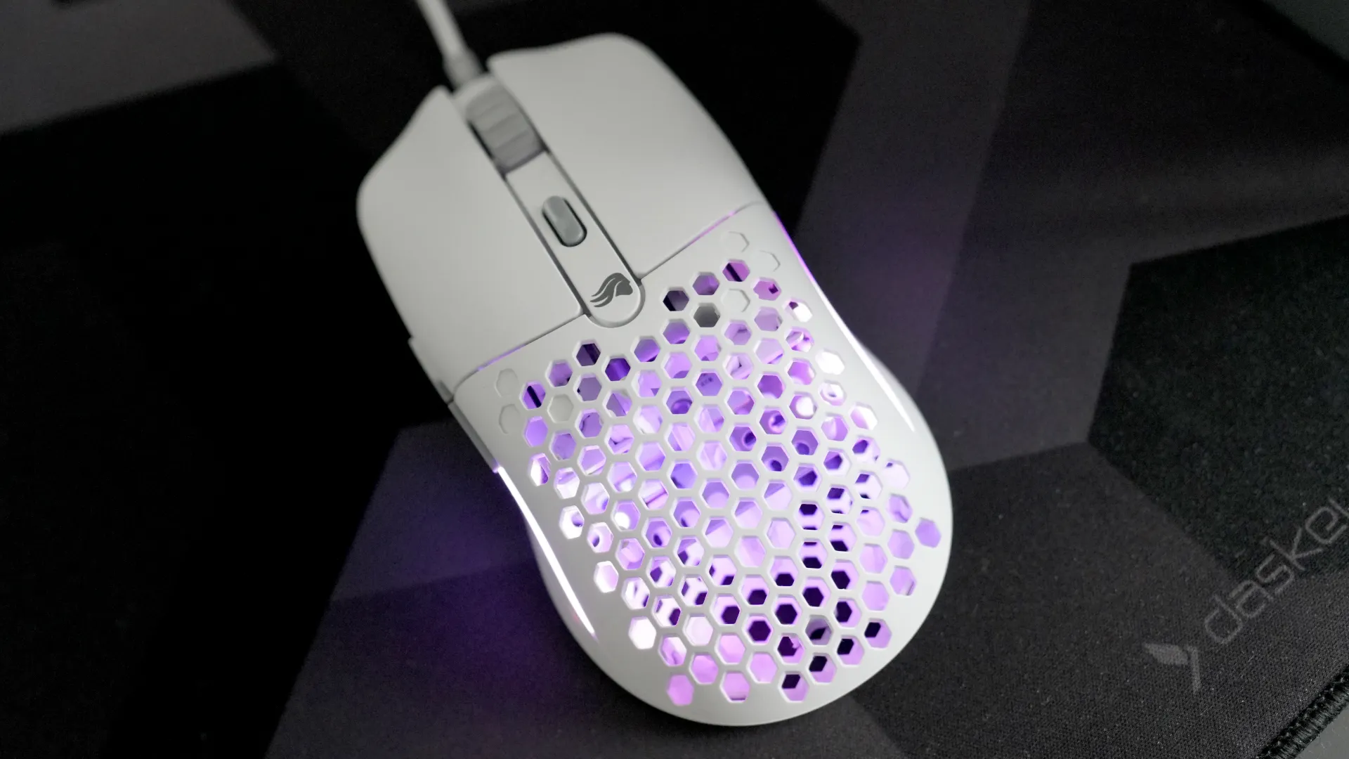 Đánh giá Glorious Model O Eternal: Chuột gaming giá rẻ nhưng chất lượng vượt trội 1 Glorious Model O Eternal 11