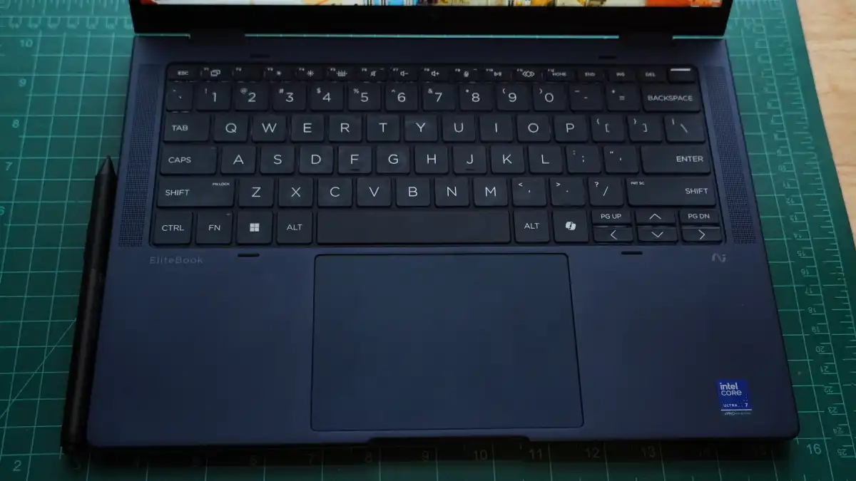 Đánh giá HP EliteBook X Flip G1i: Laptop 2 trong 1 thời trang dành cho chuyên gia 14 HP EliteBook X Flip G1i 3