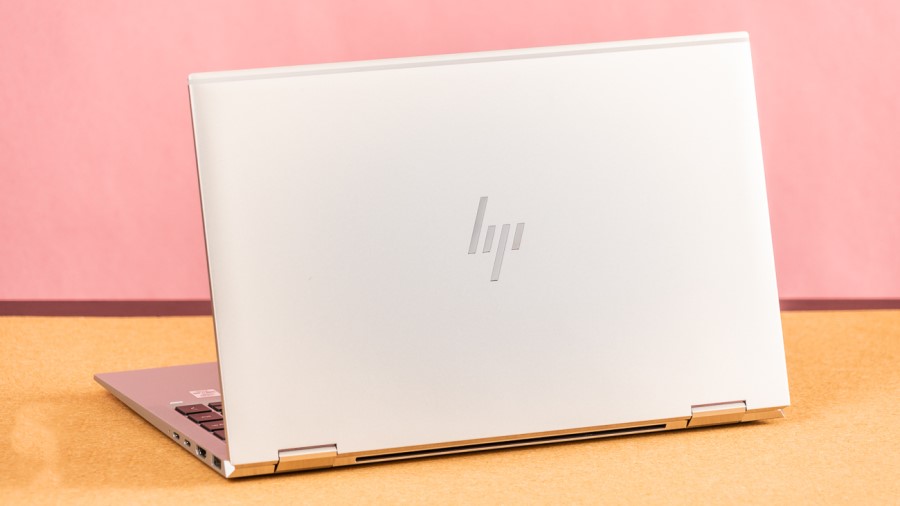 Đánh giá HP EliteBook x360 1040 G7: Màn hình xoay lật, hiệu suất ổn định – Tất cả trong một! 21 HP EliteBook x360 1040 G7 3