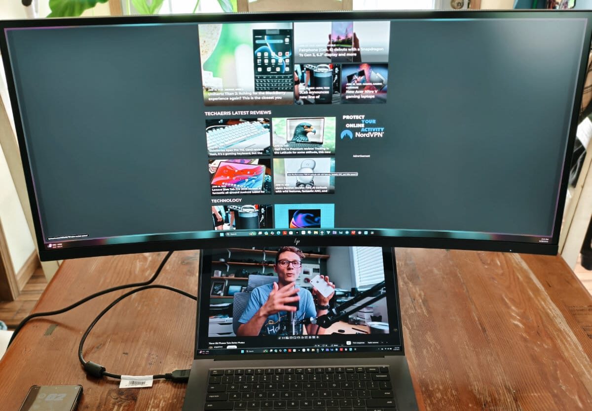 Đánh giá HP Series 7 Pro 734pm: Màn hình rộng hội nghị dành cho doanh nghiệp 12 HP Series 7 Pro 734pm 1 e1751596394267