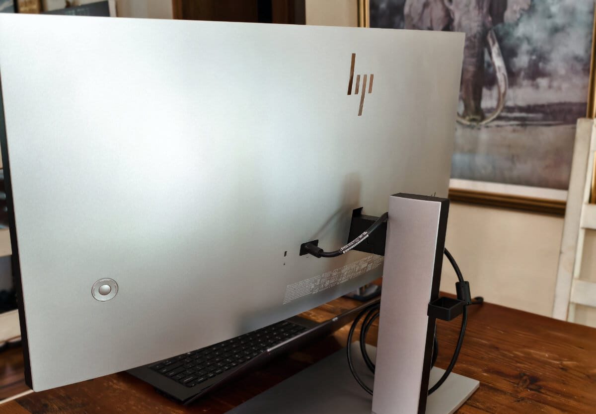 Đánh giá HP Series 7 Pro 734pm: Màn hình rộng hội nghị dành cho doanh nghiệp 19 HP Series 7 Pro 734pm 8 e1751597231929