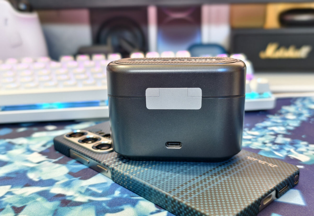 Đánh giá Hollyland LARK M2S: Cải thiện âm thanh video của bạn một cách tối ưu 12 Hollyland LARK M2S 2 e1752312699901