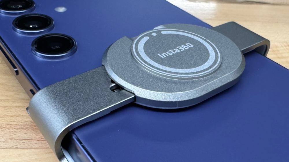 Đánh giá Insta360 Flow 2 Pro: Chống rung cực mượt, tracking cực nét 21 Insta360 Flow 2 Pro 7