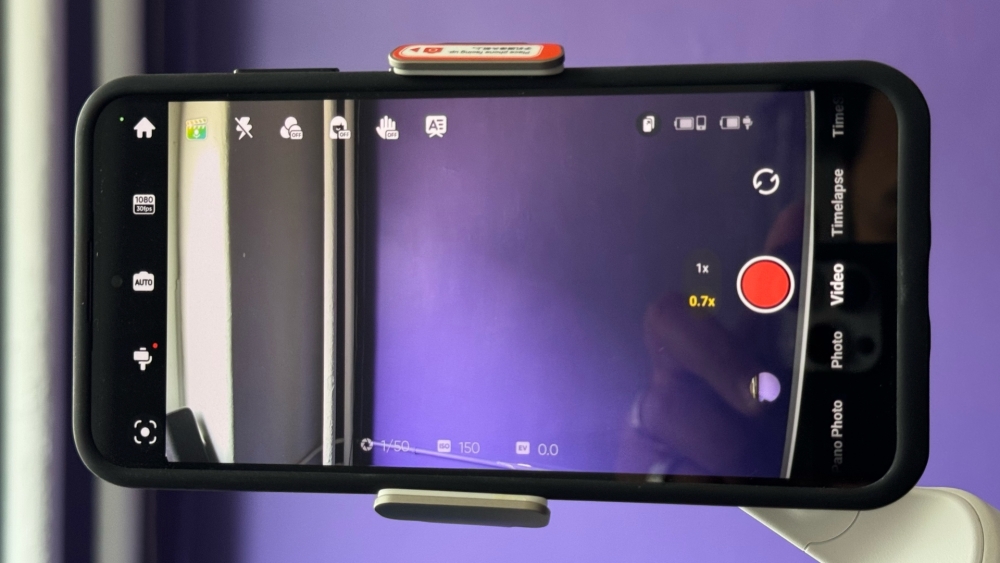 Đánh giá Insta360 Flow 2 Pro: Chống rung cực mượt, tracking cực nét 23 Insta360 Flow 2 Pro 9