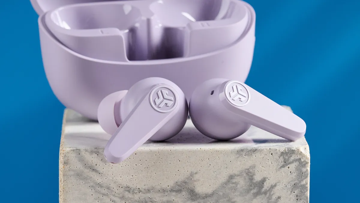 Đánh giá JLab Go Pods ANC: Tai nghe giá phải chăng với khả năng khử ồn và âm thanh cao cấp 15 JLab Go Pods ANC 1