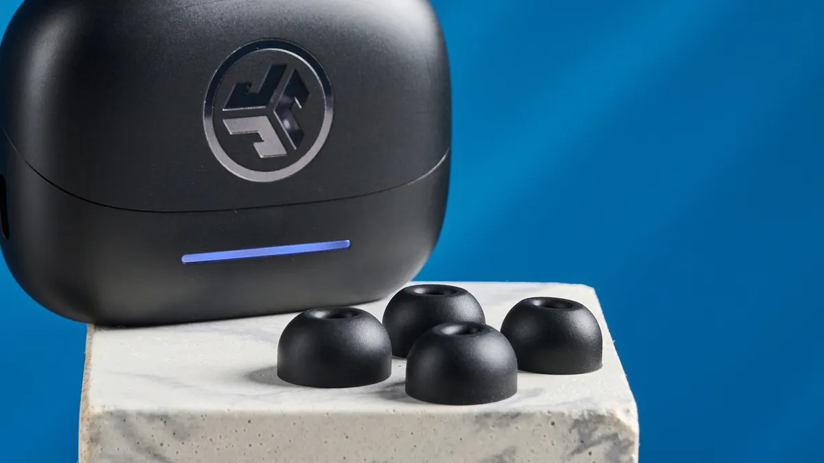 Đánh giá JLab JBuds Pods ANC: Trải nghiệm tuyệt vời với khả năng khử ồn đỉnh cao 22 JLab JBuds Pods ANC 9