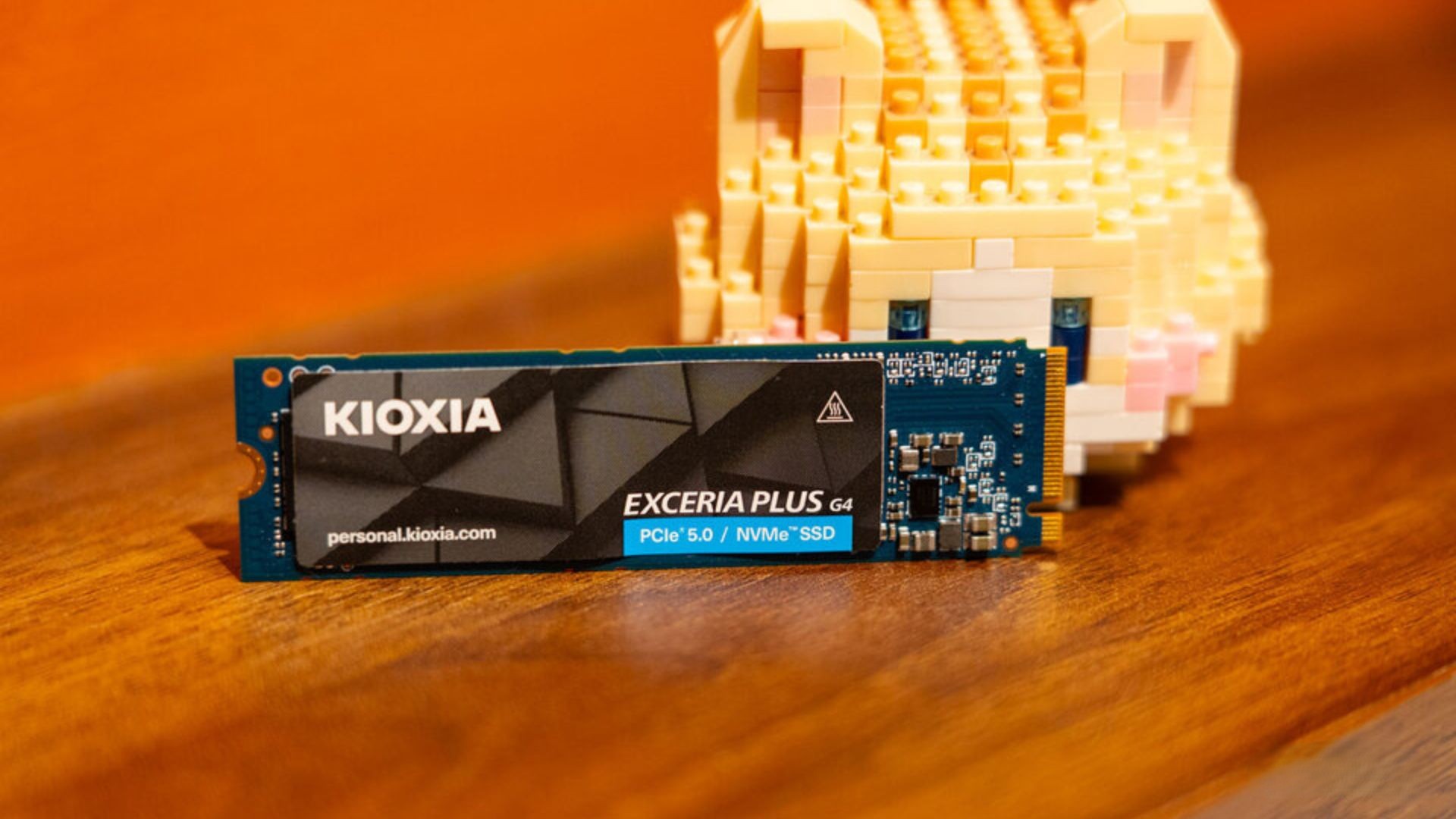 Đánh giá SSD NVMe KIOXIA EXCERIA PLUS G4: PCIe 5.0 siêu mát, hiệu quả năng lượng dẫn đầu phân khúc 1 KIOXIA EXCERIA PLUS G4 1