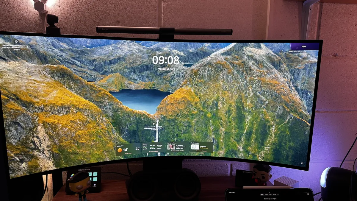 Đánh giá màn hình LG UltraGear 39GS95QE-B: Nâng tầm giải trí và công việc với công nghệ OLED 10 LG UltraGear 39GS95QE B 6