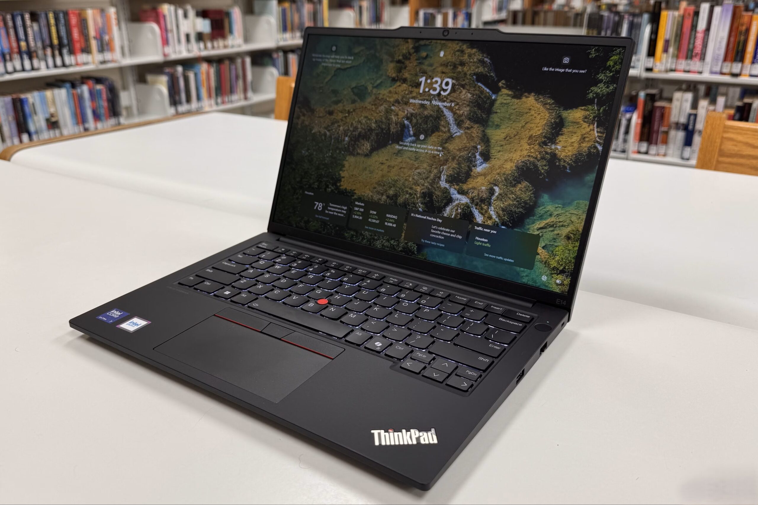 Đánh giá laptop Lenovo ThinkPad E14 Gen 6: Mạnh mẽ, bền bỉ và hiệu quả cho mọi tác vụ kinh doanh 20 Lenovo ThinkPad E14 Gen 6 10 scaled