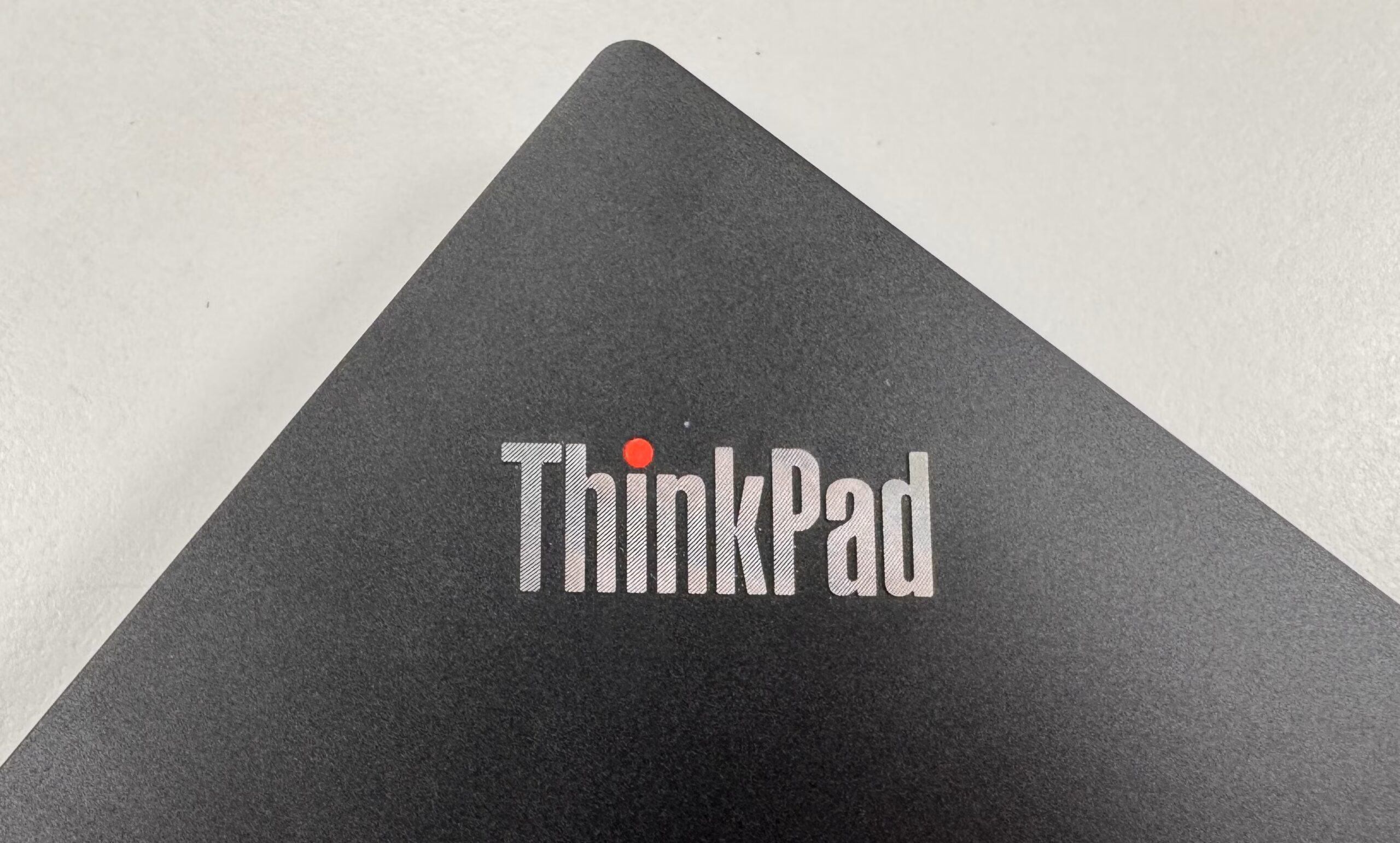 Đánh giá laptop Lenovo ThinkPad E14 Gen 6: Mạnh mẽ, bền bỉ và hiệu quả cho mọi tác vụ kinh doanh 12 Lenovo ThinkPad E14 Gen 6 6 scaled