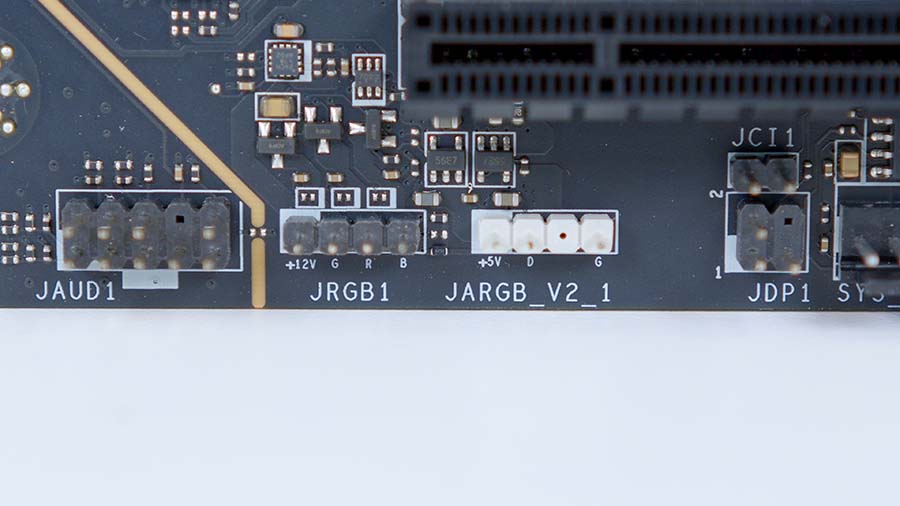 Đánh giá MSI MAG B850 TOMAHAWK MAX WiFi: Bo mạch chủ AM5 tầm trung “chất” từng đồng 39 MSI MAG B850 TOMAHAWK MAX WiFi 17