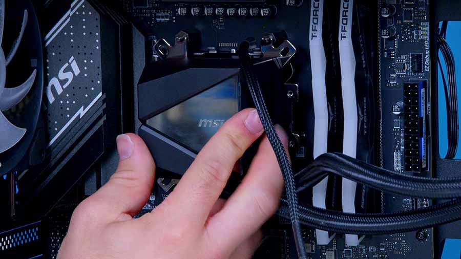 MSI MAG Forge 320R Case 14