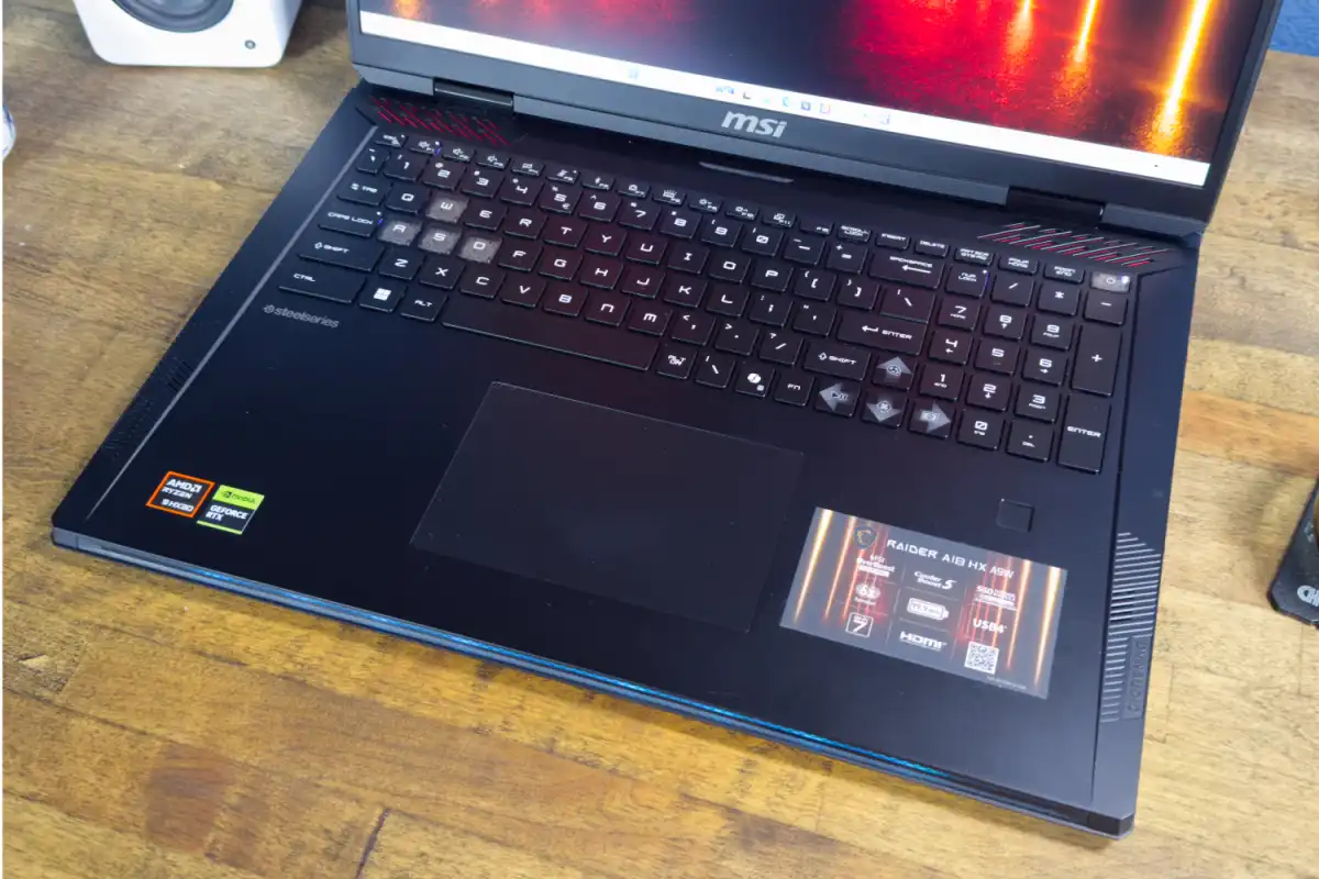 MSI Raider A18 HX A9W 2