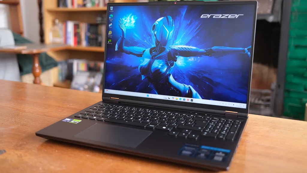 Medion Erazer Beast 16 X1 10