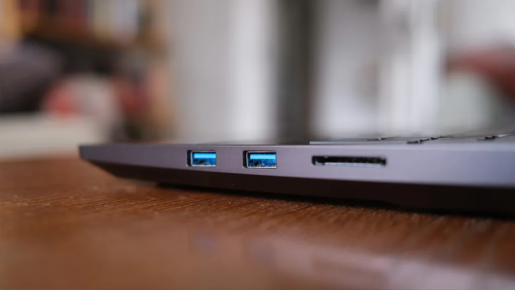 Medion Erazer Beast 16 X1 5